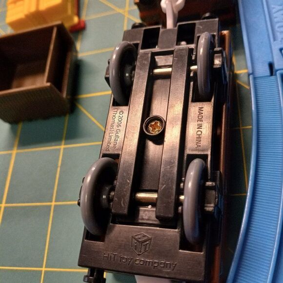 BoCo and (3) Narrow guage slate trucks - Picture 7 of 10